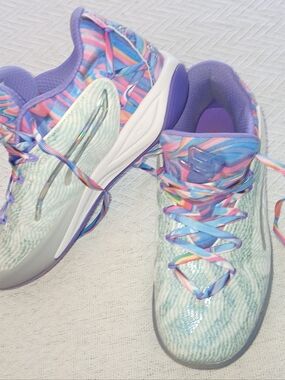 Sz.10 Womens Puma Stewie 4 Prism Basketball Shoes